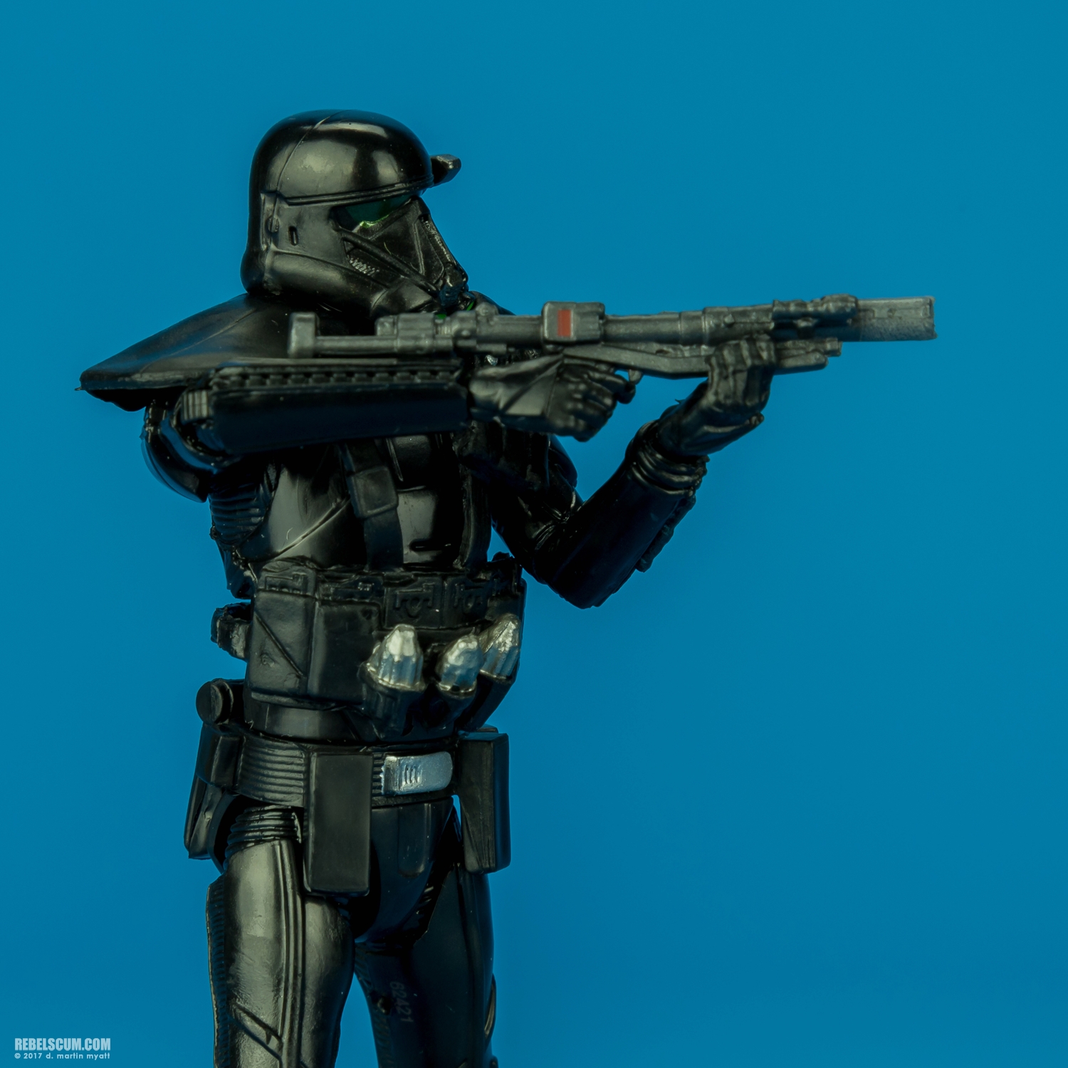 Imperial-Death-Trooper-The-Black-Series-C0663-B4054-015.jpg