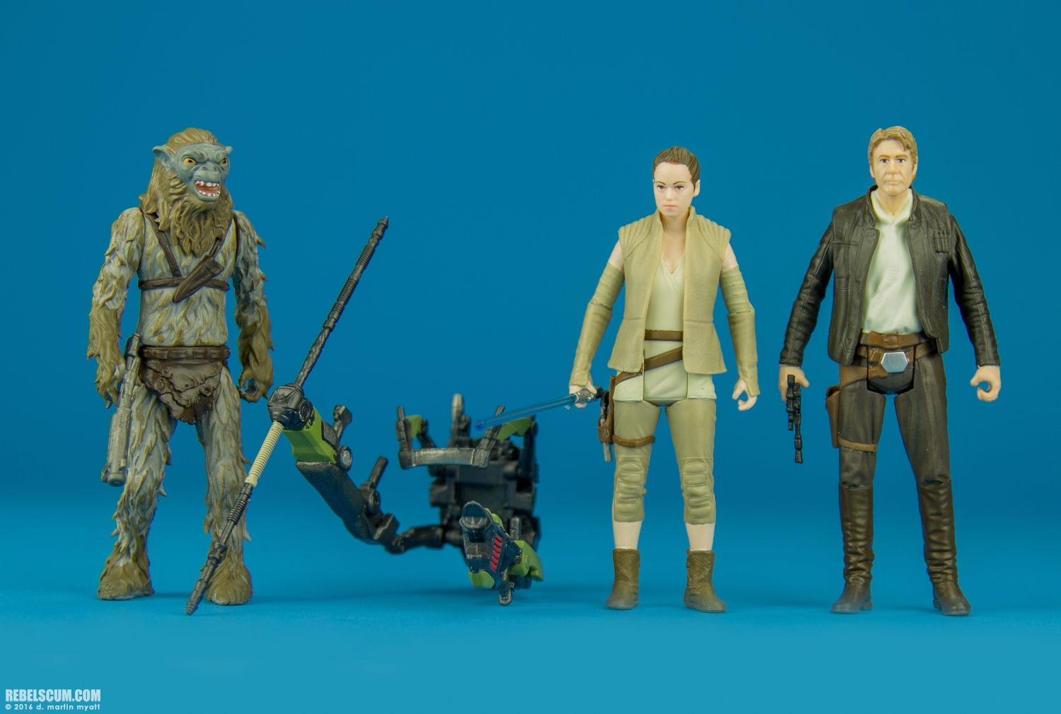Rey-Resistance-Outfit-The-Force-Awakens-2016-Hasbro-019.jpg