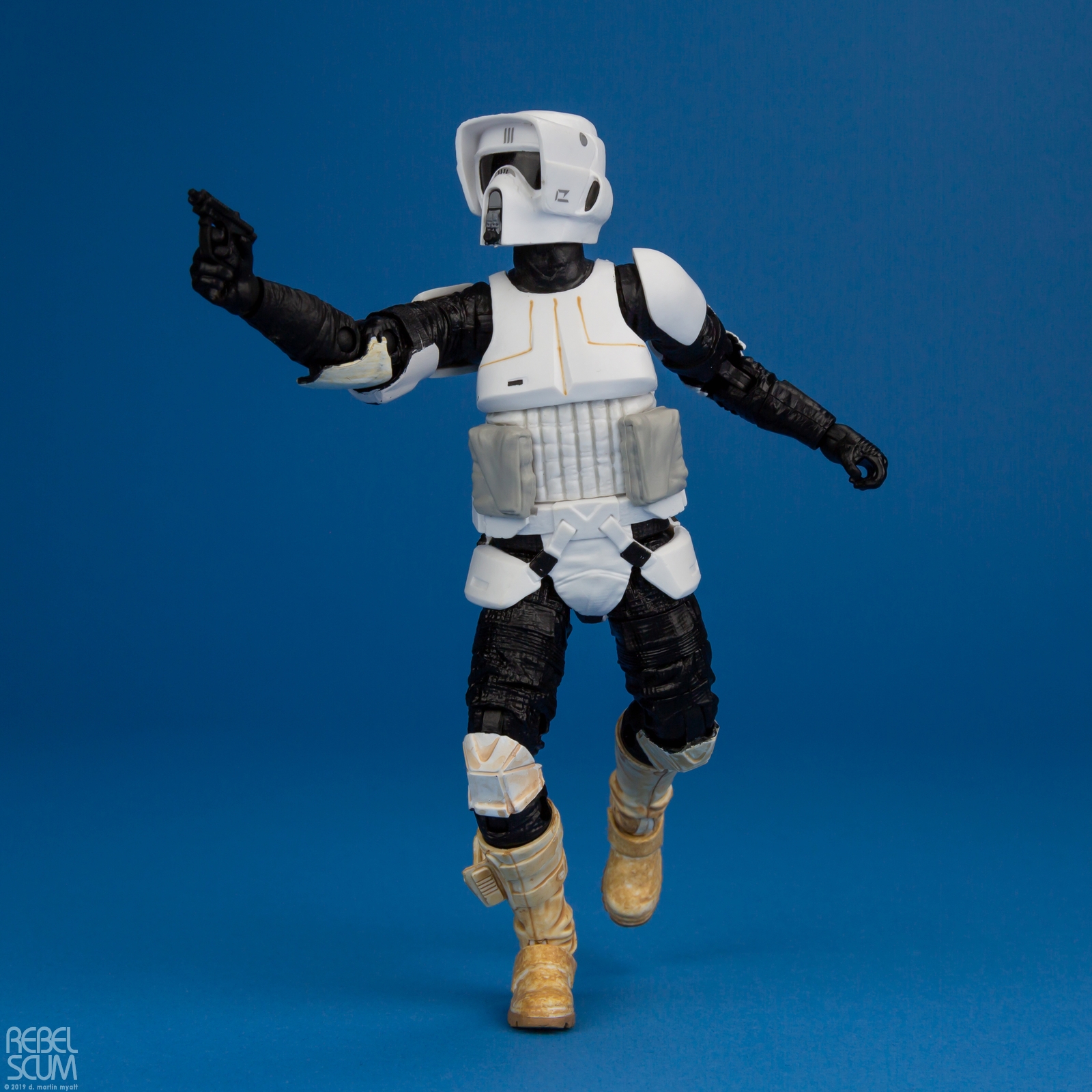 Scout-Trooper-The-Black-Series-Archive-008.jpg