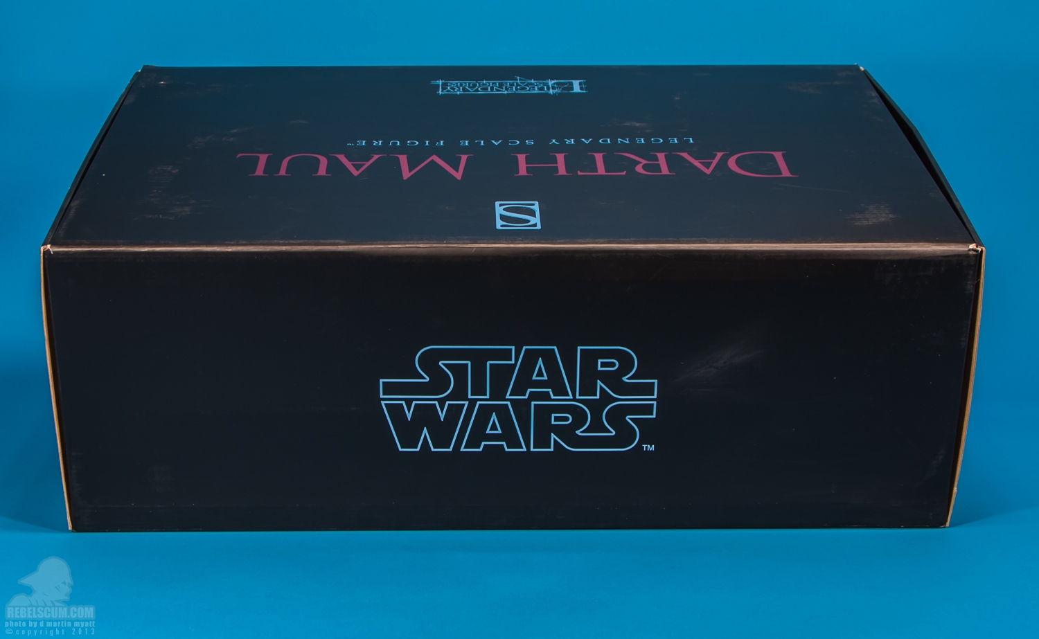 Darth_Maul_Legendary_Scale_Figure_Sideshow_Collectibles-44.jpg