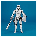 First-Order-Stormtrooper-Deluxe-Amazon-The-Black-Series-009.jpg