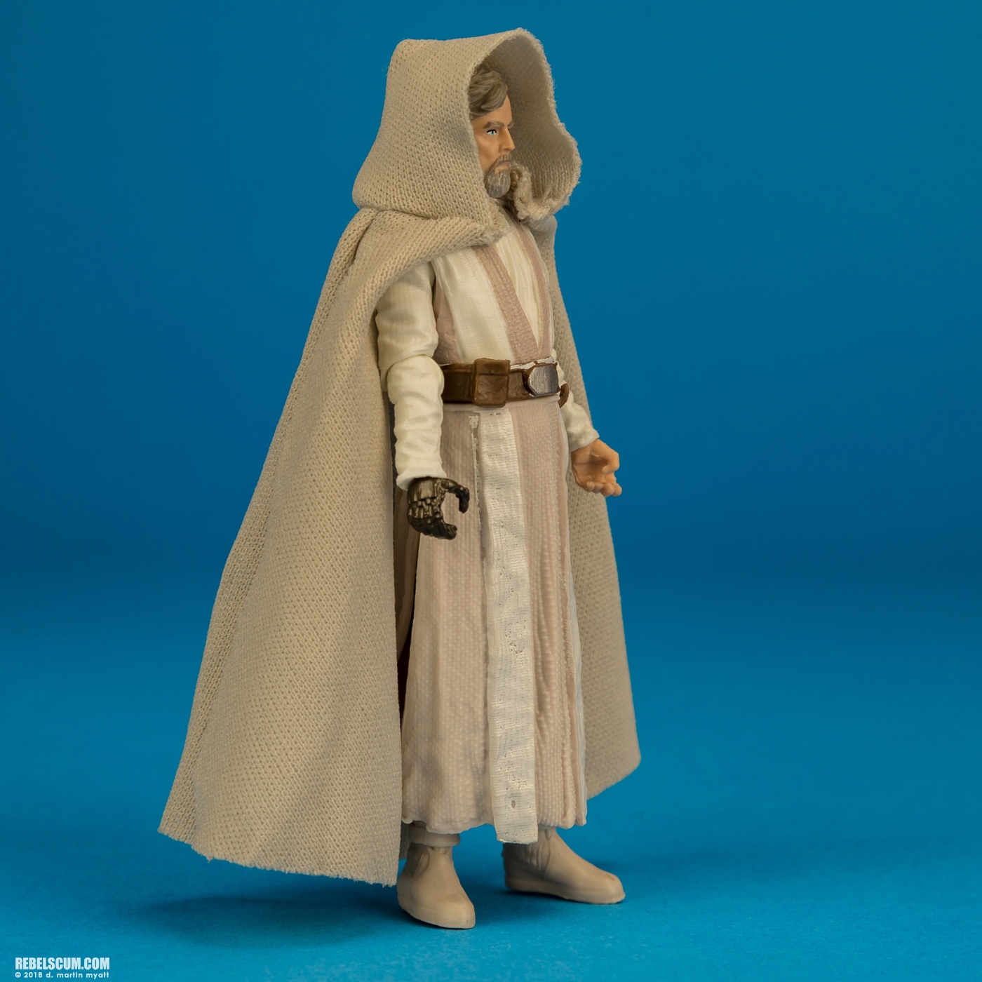 Luke-Skywalker-Jedi-Master-Star-Wars-The-Black-Series-002.jpg
