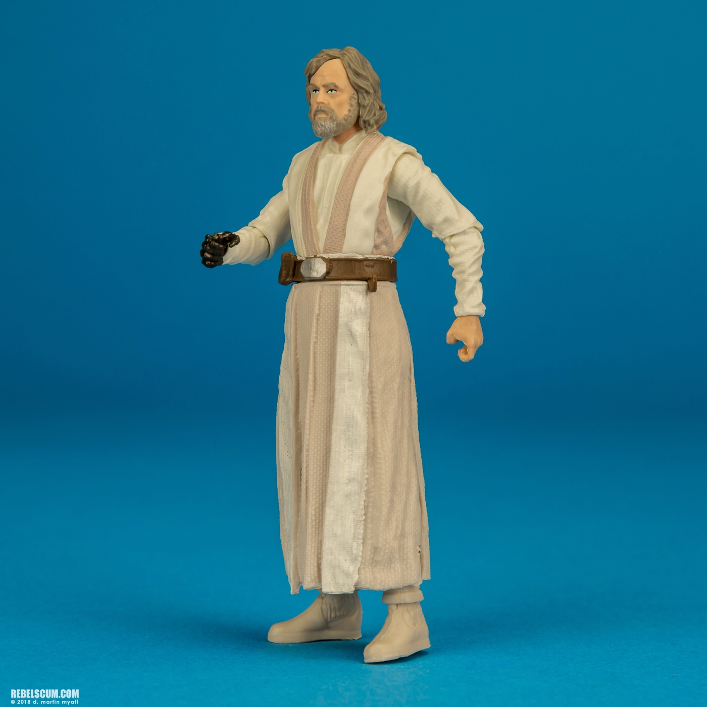 Luke-Skywalker-Jedi-Master-Star-Wars-The-Black-Series-007.jpg