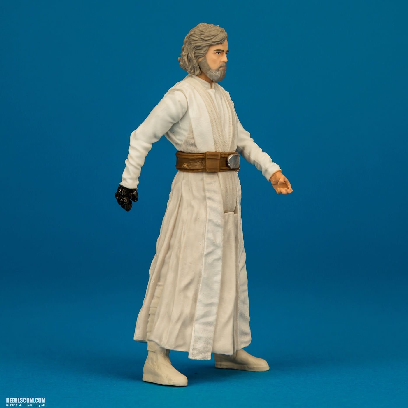 Luke-Skywalker-Jedi-Master-Star-Wars-Universe-ForceLink-2-002.jpg