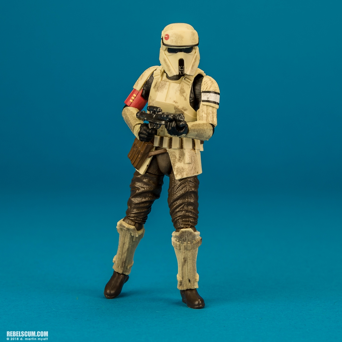 Scarif-Stormtrooper-Squad-Leader-The-Black-Series-008.jpg
